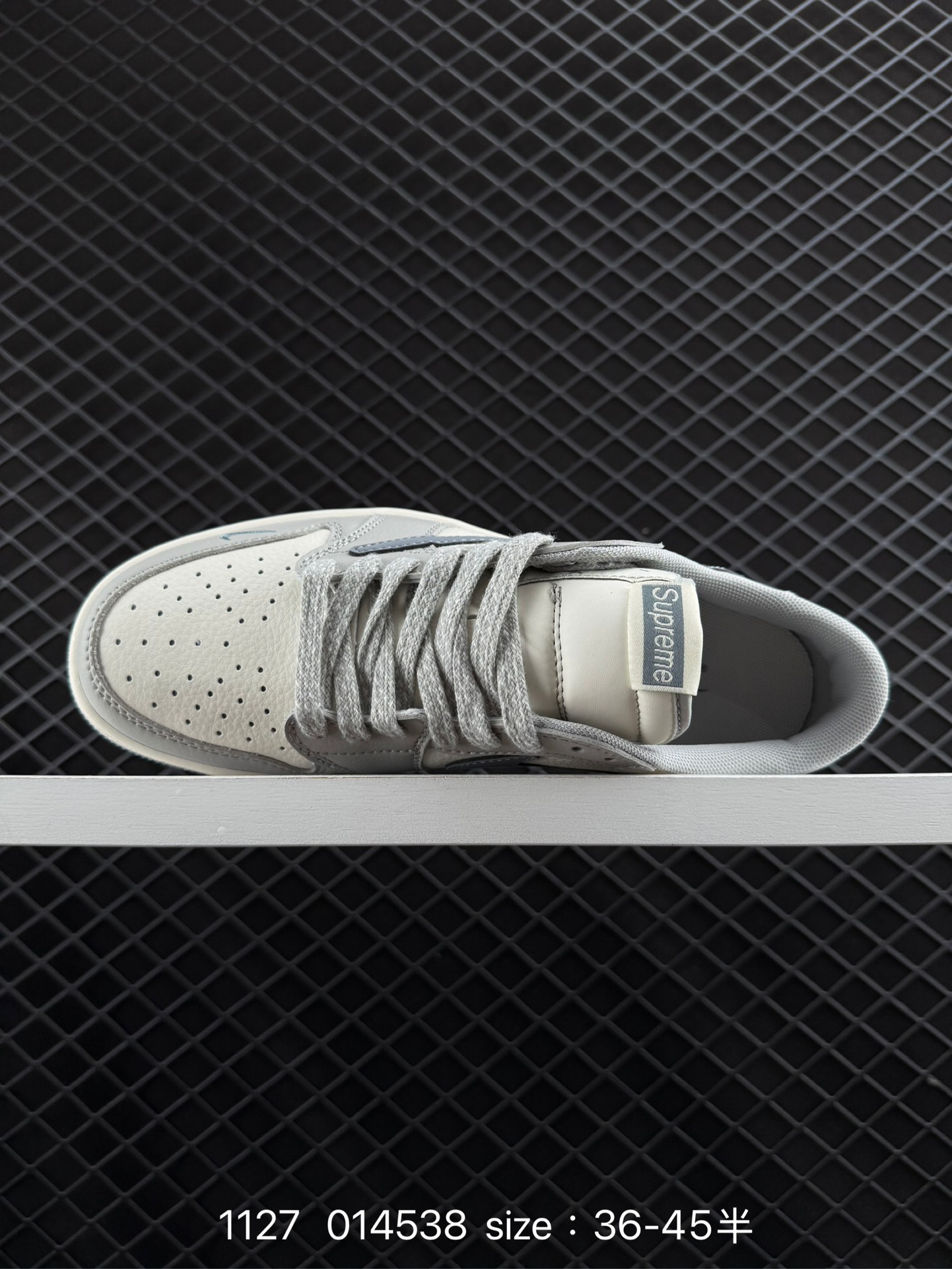 Travis Scott x Air Jordan 1 ” Reverse Mocha “